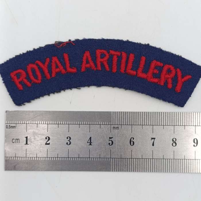 Pair of Royal Artillery cloth shoulder titles