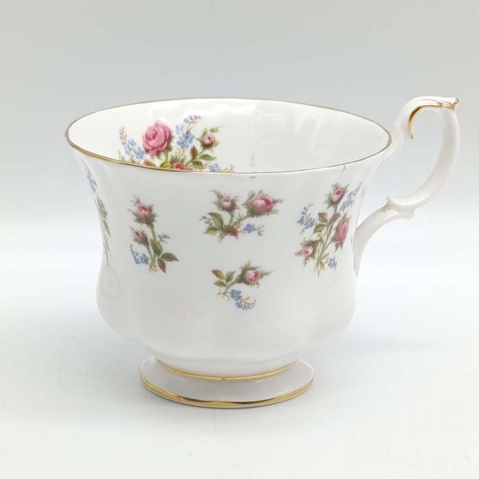 Vintage Royal Albert Winsome porcelain trio