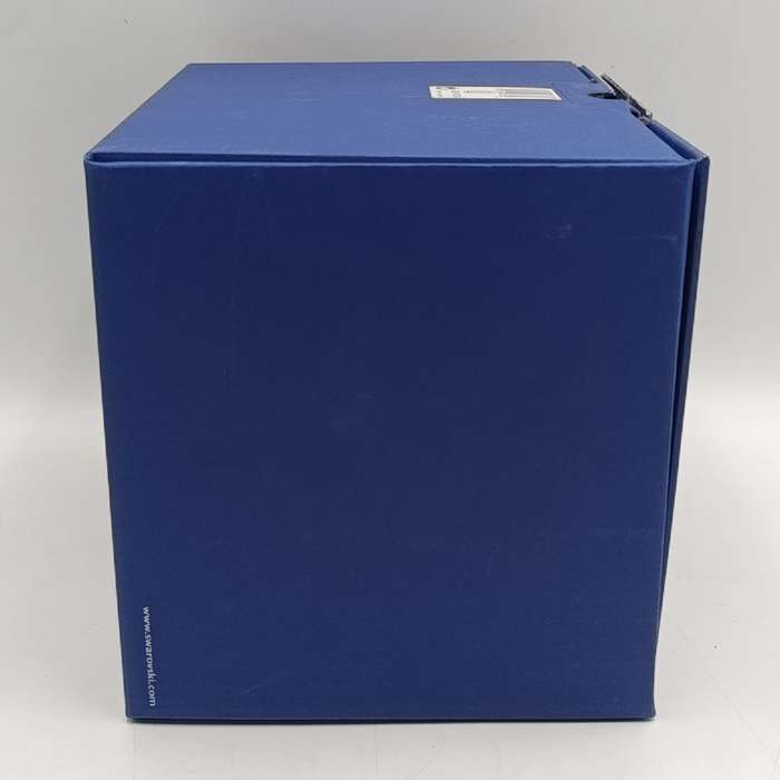 Swarovski Jonquil  Leaves Vase - designed by Yasmine Hurel - in box