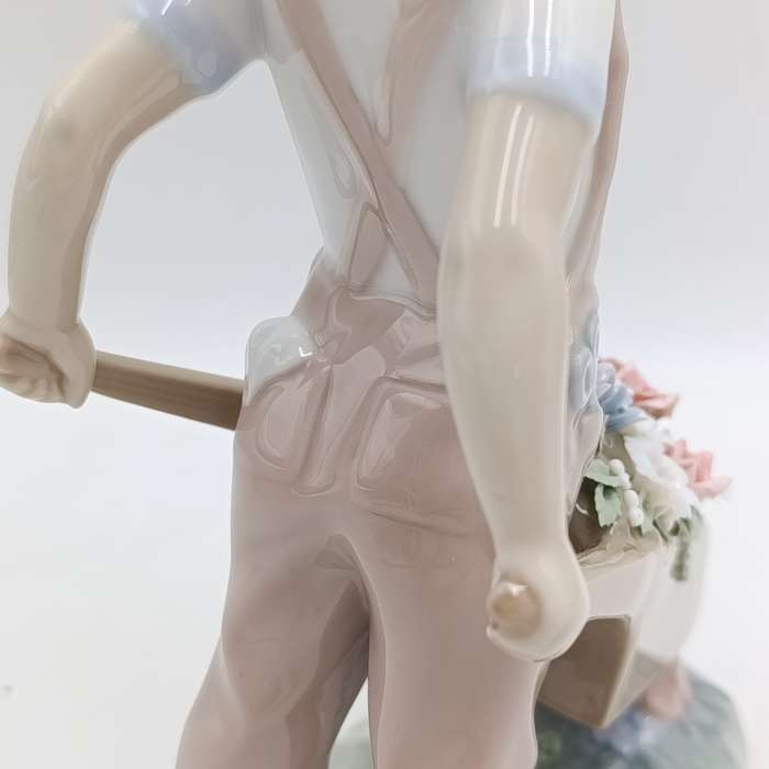 Vintage Lladro #01283 boy and wheelbarrow with flowers figurine in box