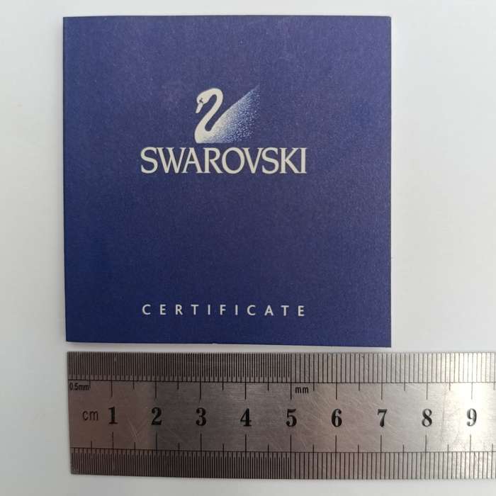 Swarovski Oval picture frame with Yasmine Hurel leaf design - in box