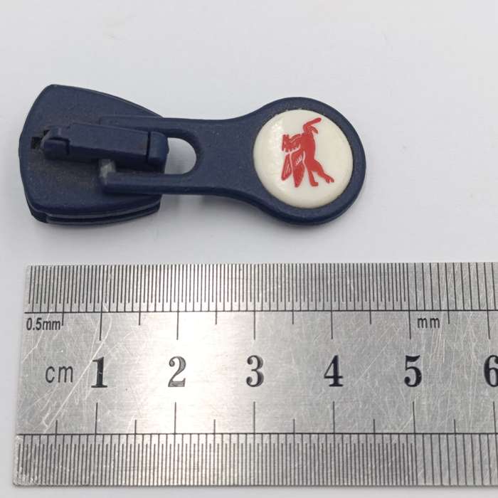 Vintage Pegasus Mobil oil clothing zipper