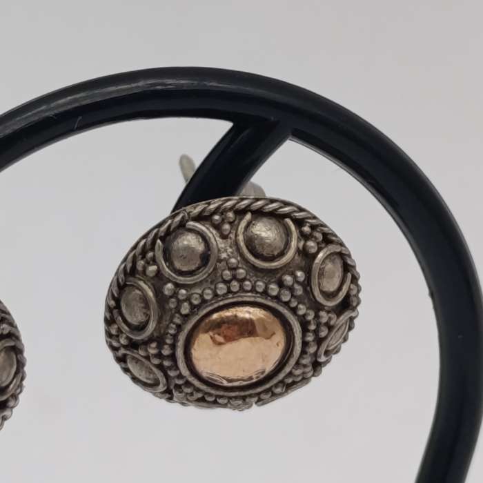 Pair of vintage Sterling silver earrings with gold clad centre - weighs 2.0g