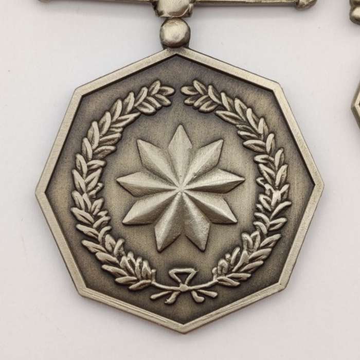 SANDF Tshumelo Ikatelaho medal plus miniature #2247