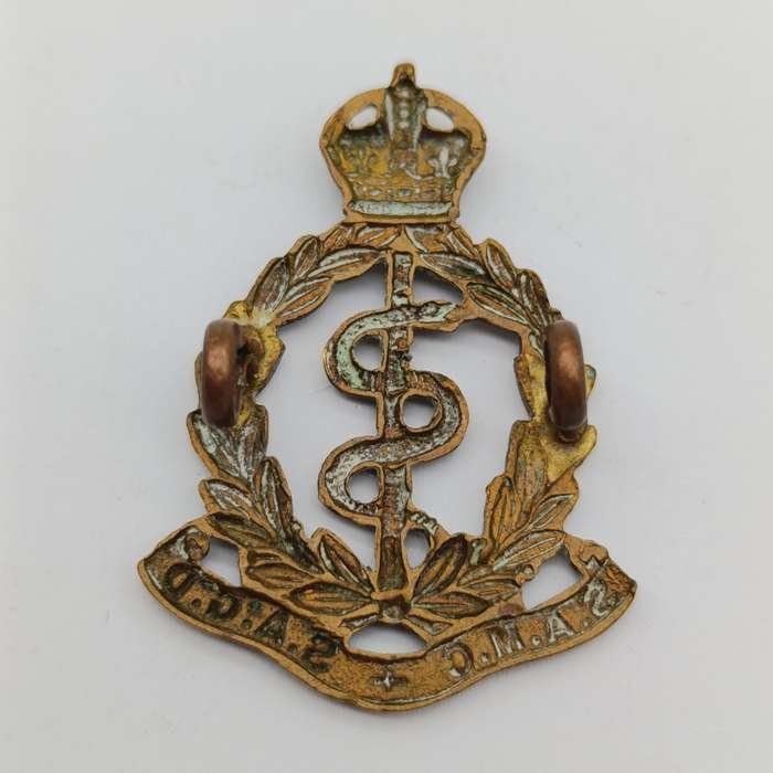 WW2 SA Medical Corps beret?collar badge