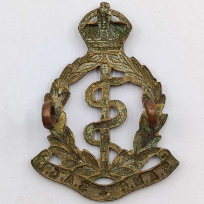 WW2 SA Medical Corps beret/collar badge