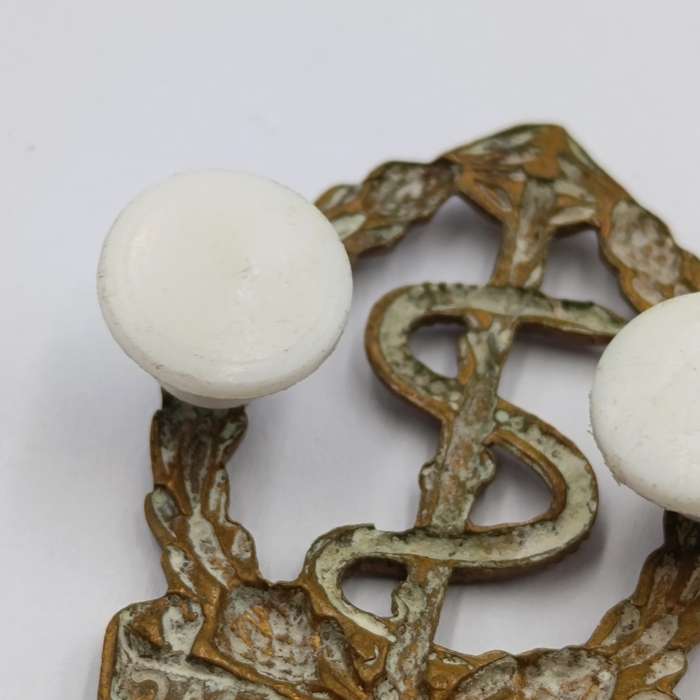 SA Medical Corps cap and collar badges set