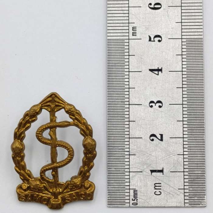 SA Medical Corps cap and collar badges set