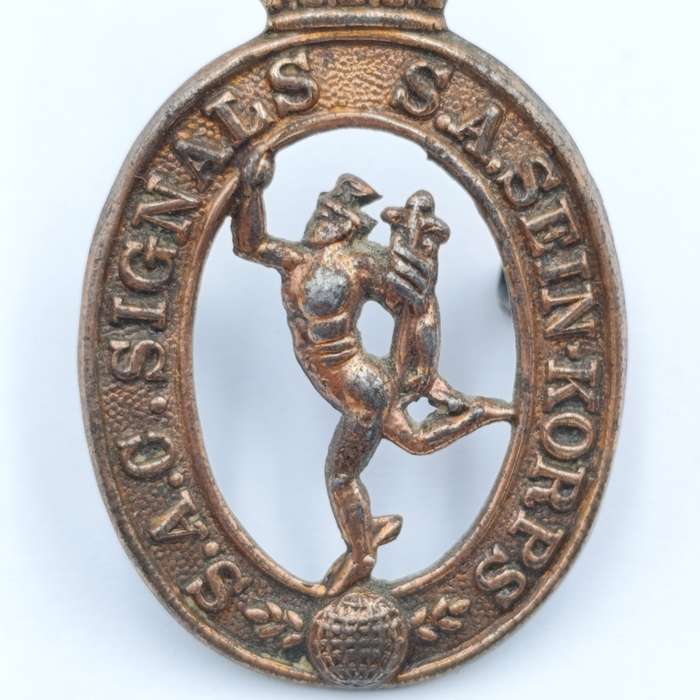 WW2 SA Signal Corps Cap badge