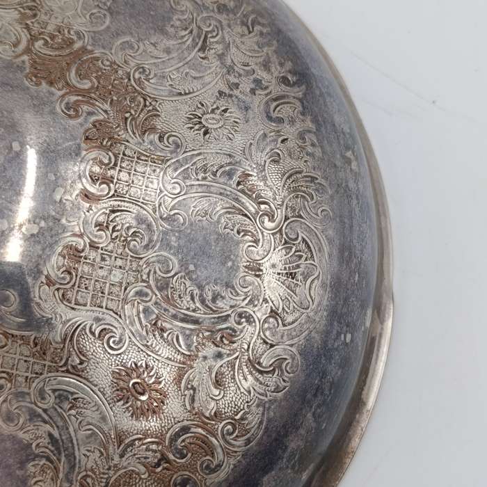 Vintage silverplated serving dish with lid