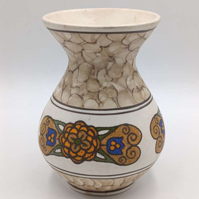 Vintage Handpainted Majolica flower vase - height - 16cm