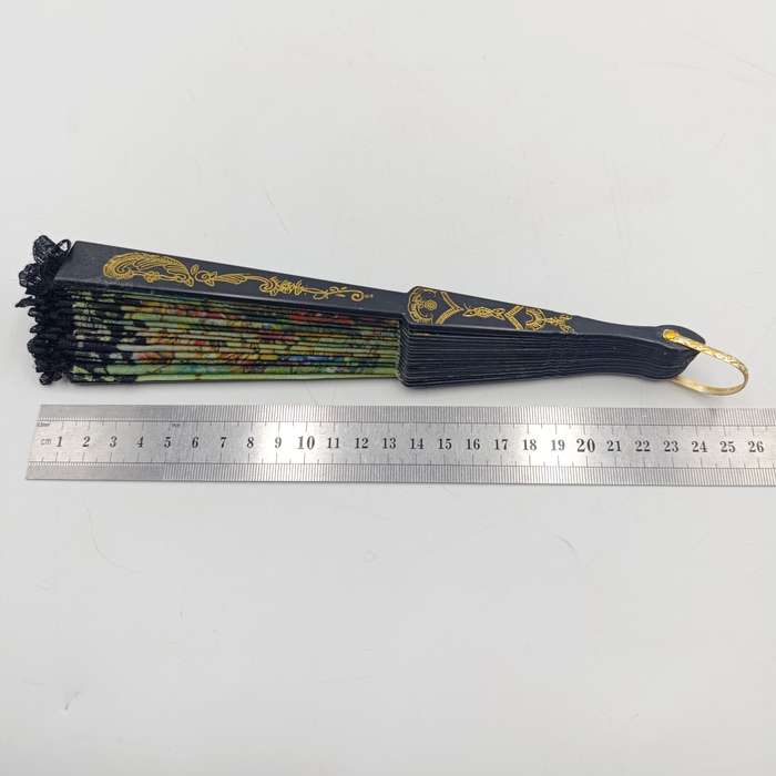 Vintage flower pattern CHinese hand fan