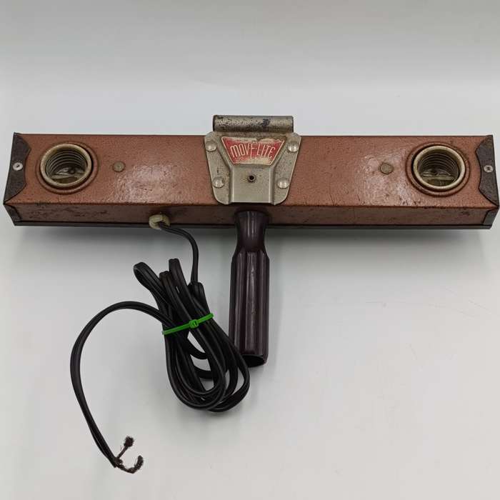 Vintage Movi-Lite photo/movie light bar