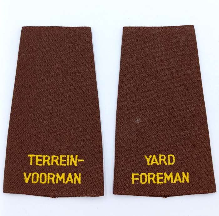 Pair of SA Railways Yard Foreman rank epaulettes