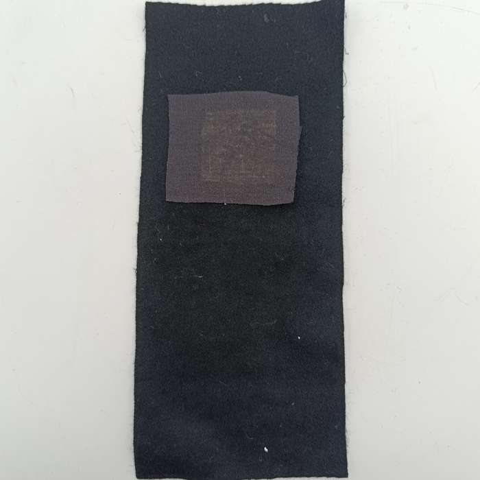 Pair of SA Navy bullion wire cloth badges for epaulettes