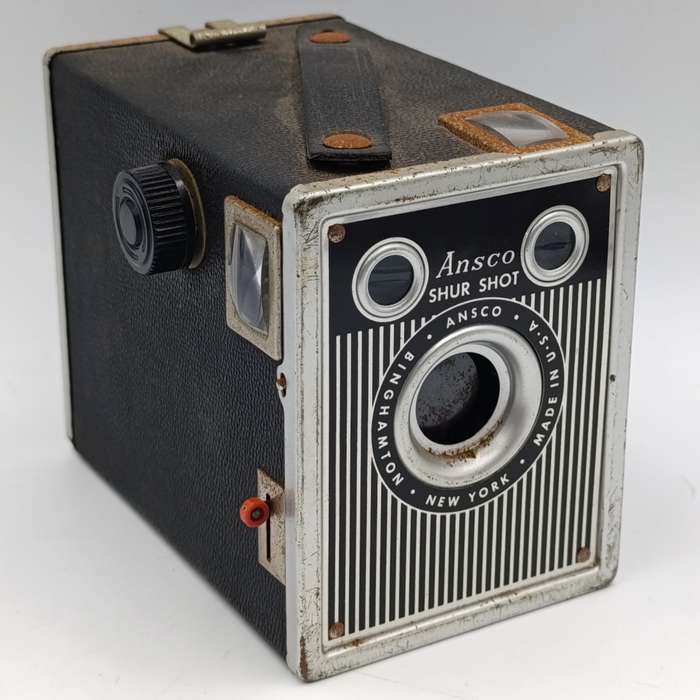 ANSCO SHUR SHOT Brownie type camera