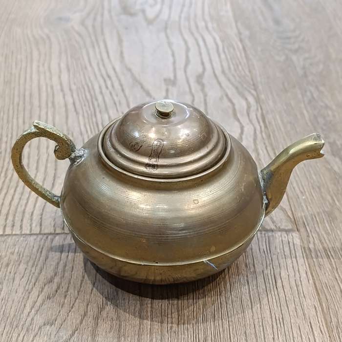 Vintage brass Russian Samovar with teapot, drip ray and bowl