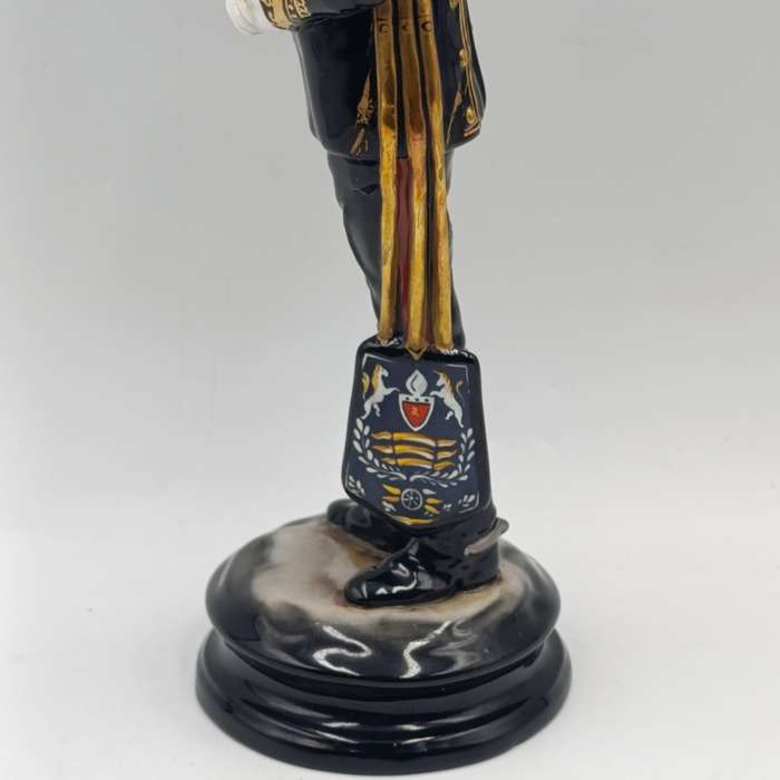 Michael J. Sutty Cape Artillery officer porcelain figurine - #5 of 250 - missing sword