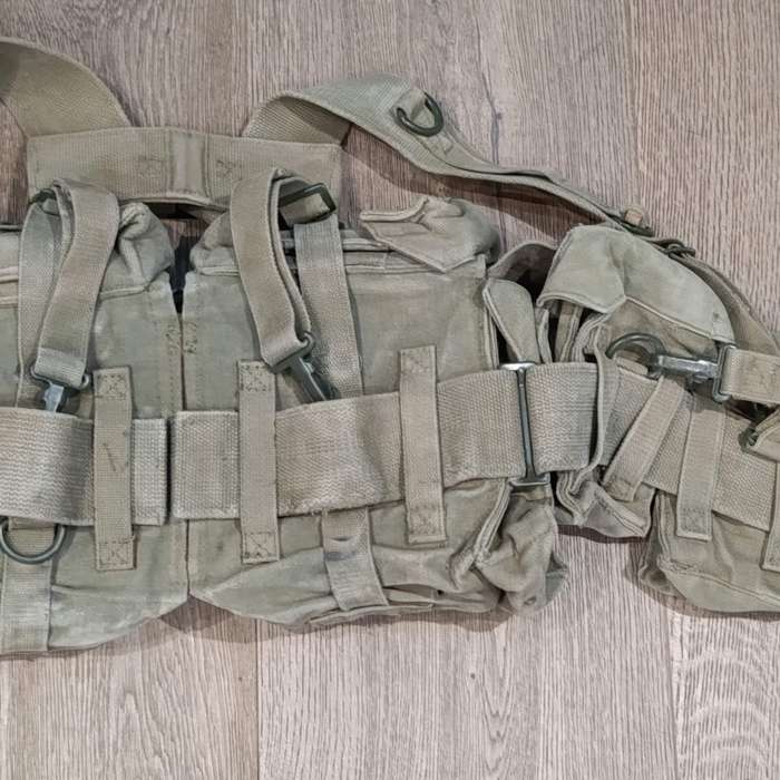 SADF Kidney, ammo and R1 ammo pouches on webbing belt