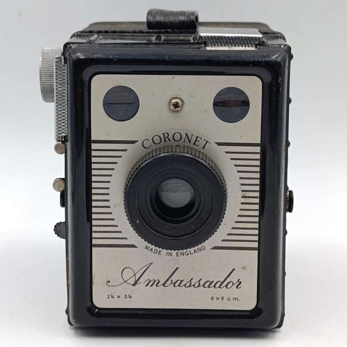 Vintage Ambassador Coronet "Brownie" camera