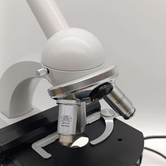Vintage Carl Zeiss monocular Lab microscope in wooden case - working