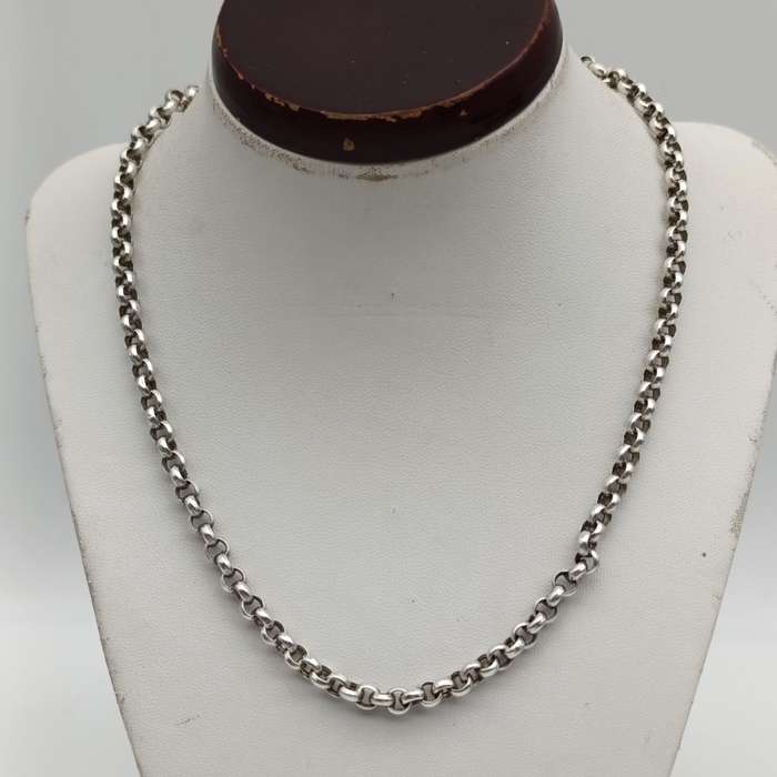 Sterling silver rolo link chain necklace - weighs 1.4 ograms - length 45cm