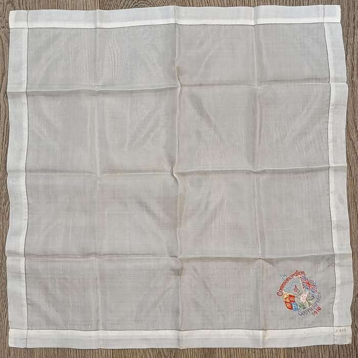 Handkerchief made in 1910 to commemorate the Union of South Africa - excellent condition