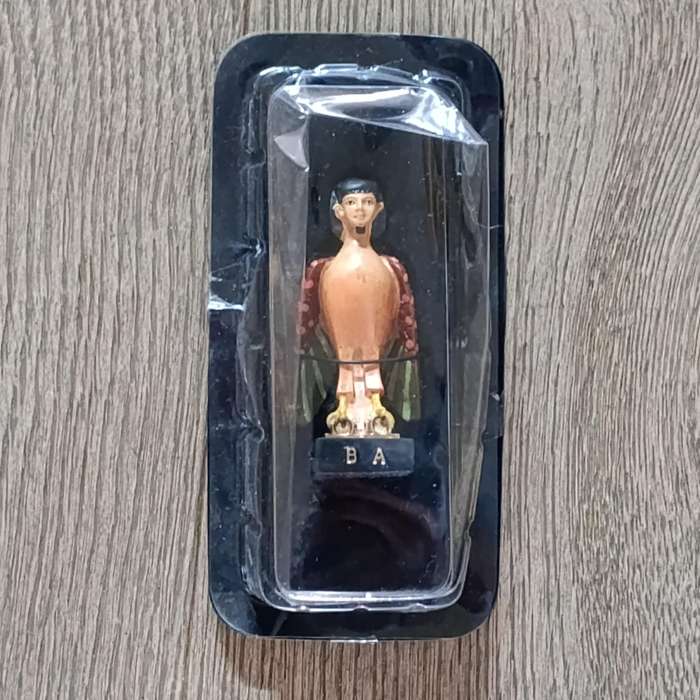 Lot of 5 gods of Ancient Egypt figurines with magazines