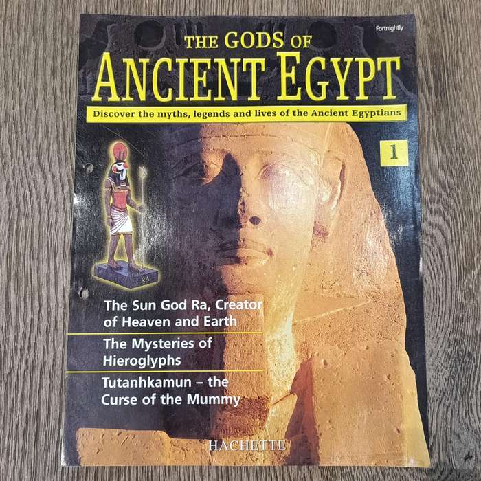 Lot of 5 gods of Ancient Egypt figurines with magazines