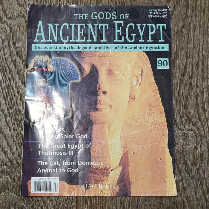 Lot of 5 gods of Ancient Egypt figurines with magazines