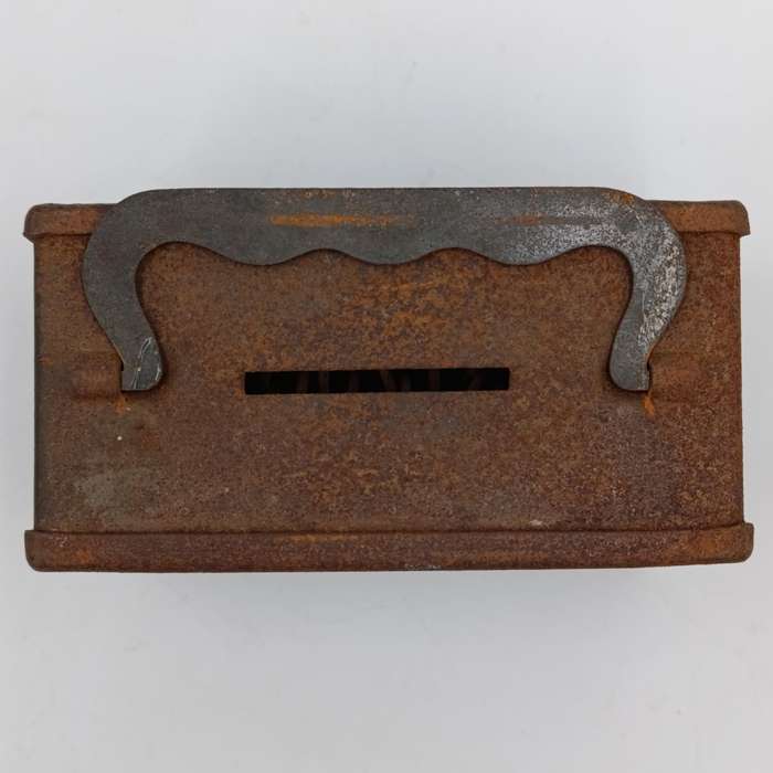 Colonial Banking and Trust Co. Vintage money box - no key