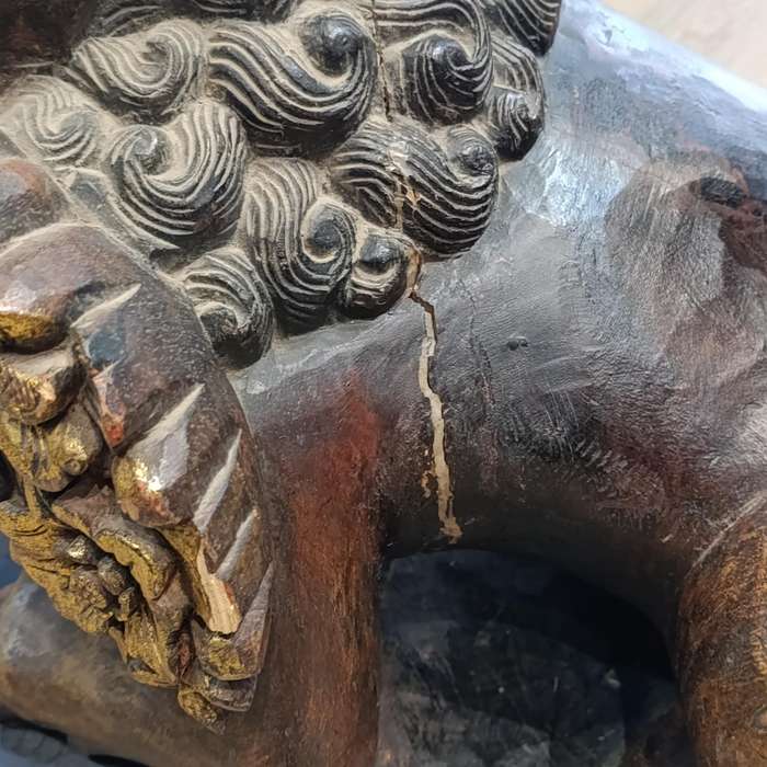 Pair of Large Chinese Foo dogs sculptures - wooden