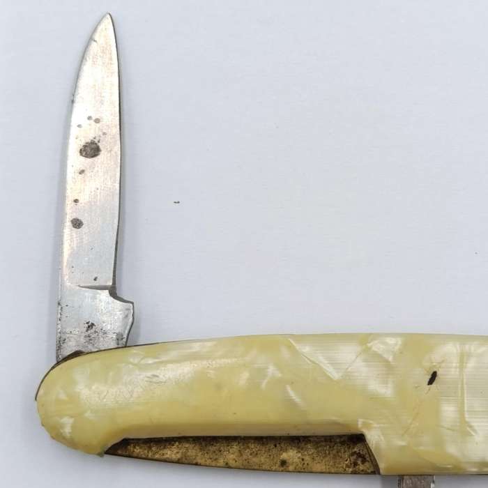 Vintage German pocket knife with pictures of towns
