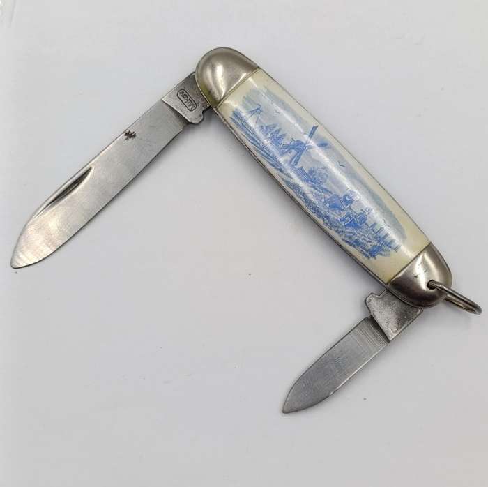 Vintage Mikov Czecho Slovakia pocket knife with Dutch theme picture