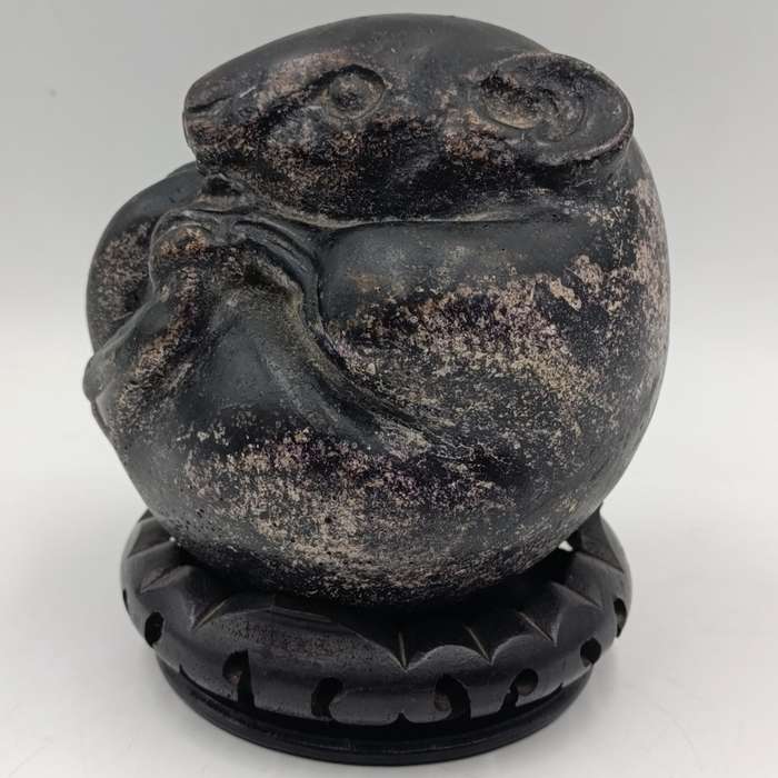 Vintage Japanese coiled mouse stone carving