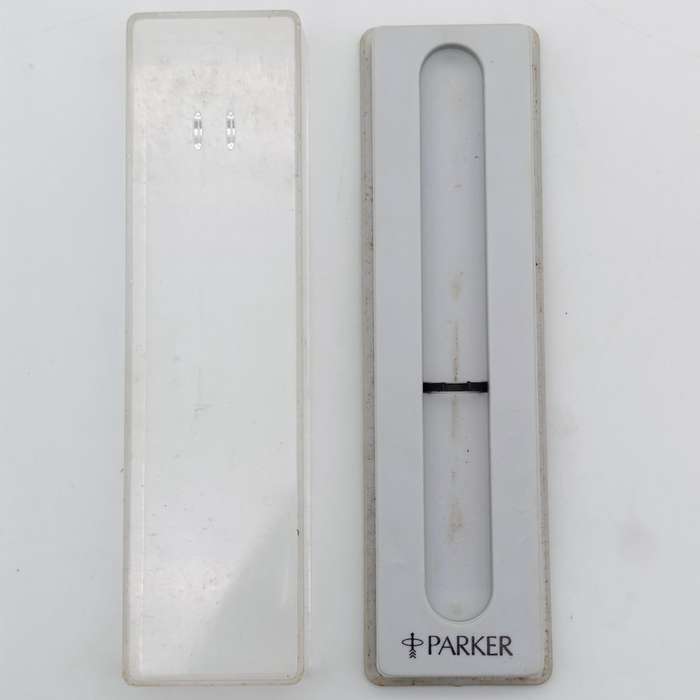 Parker Benson and Hedges advertising fountain pen in case