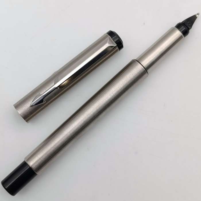 Parker Benson and Hedges advertising fountain pen in case
