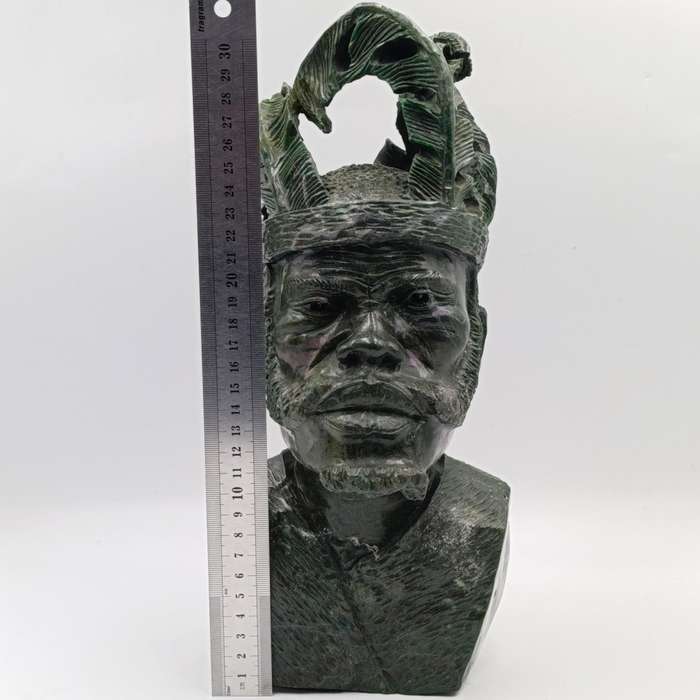 Handcarved Verdite Ndebele Chief bust sculpture - Height 32cm