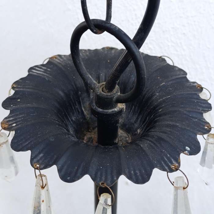Crystal chandelier with 3 arms