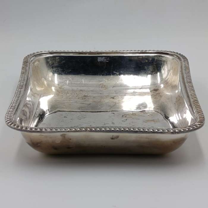 Vintage silverplated serving dish