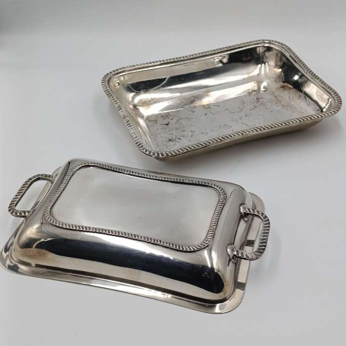 Vintage silverplated serving dish