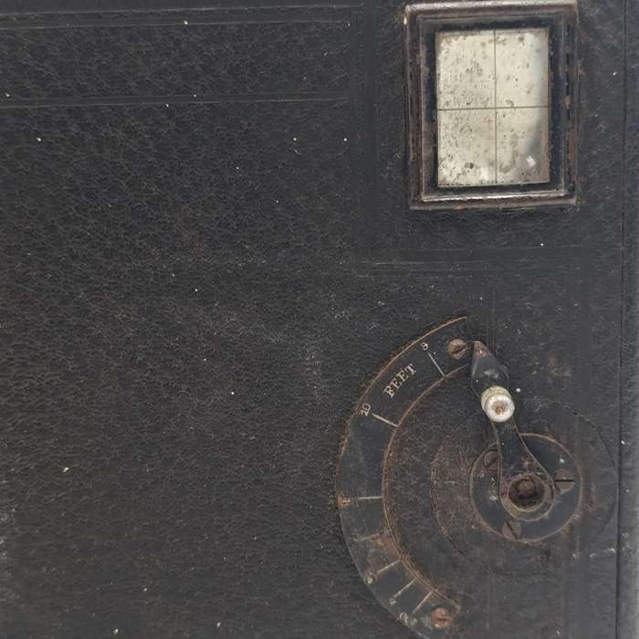 Antique Falling plate box camera - leather handle broken