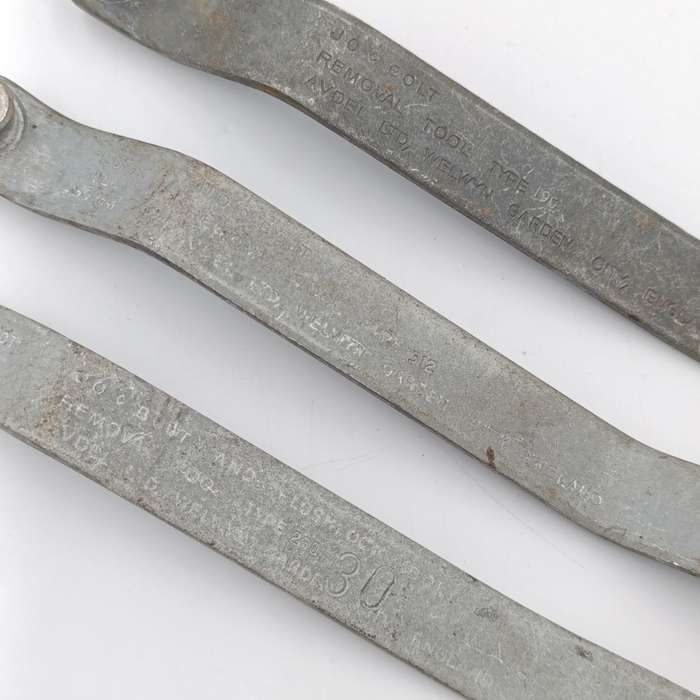 Set of 6 Bolt removal tools for drill