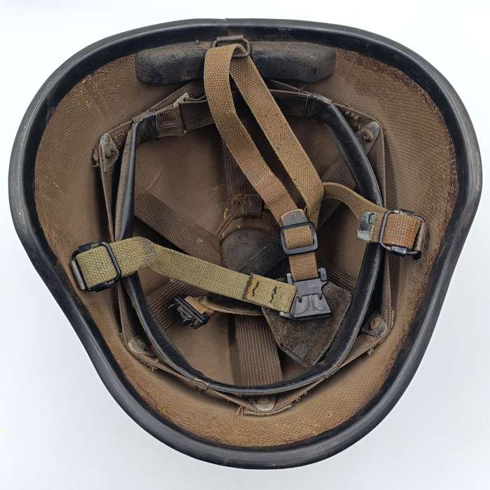 Sa Army Kevlar helmet - buckle clip broken