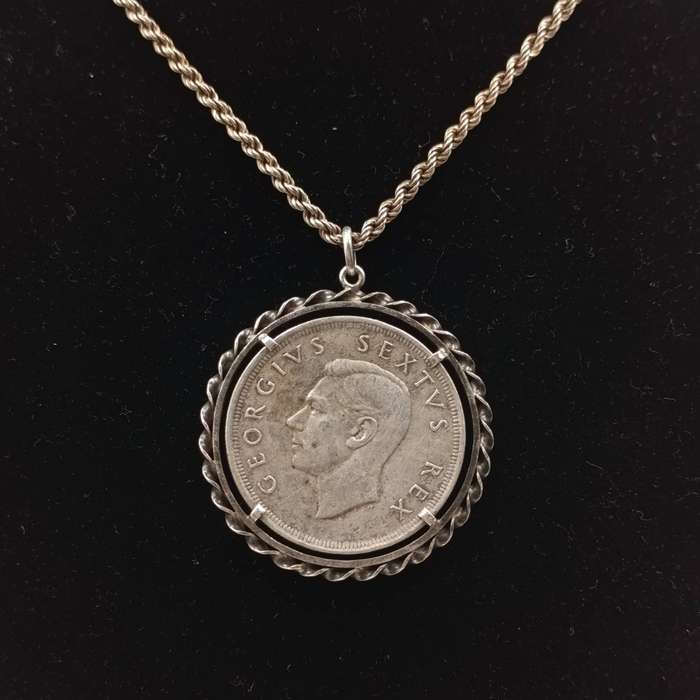 1952 Silver South Africa Crown with silver surround and chain - weighs 43.8g