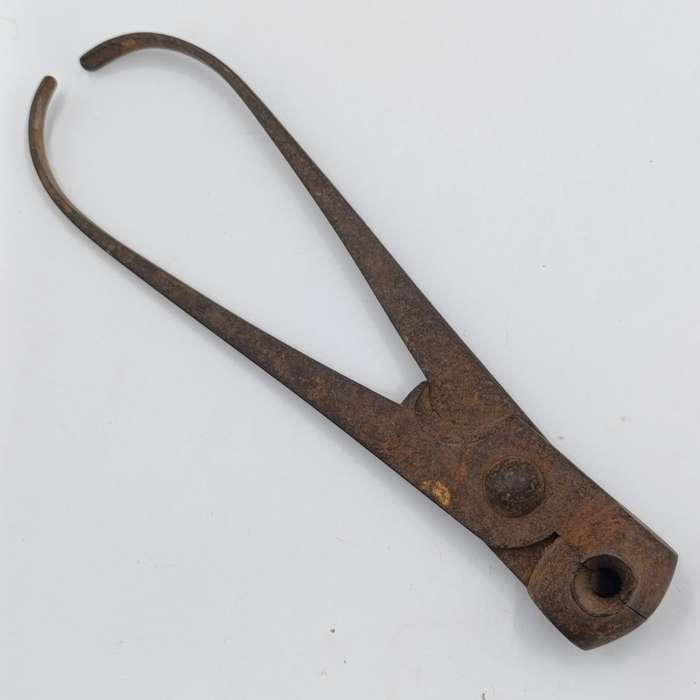 Antique Musket ball bullet mold