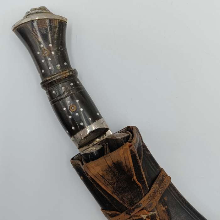 Vintage Kukri hunting knife with leather sheath and two smaller knifes
