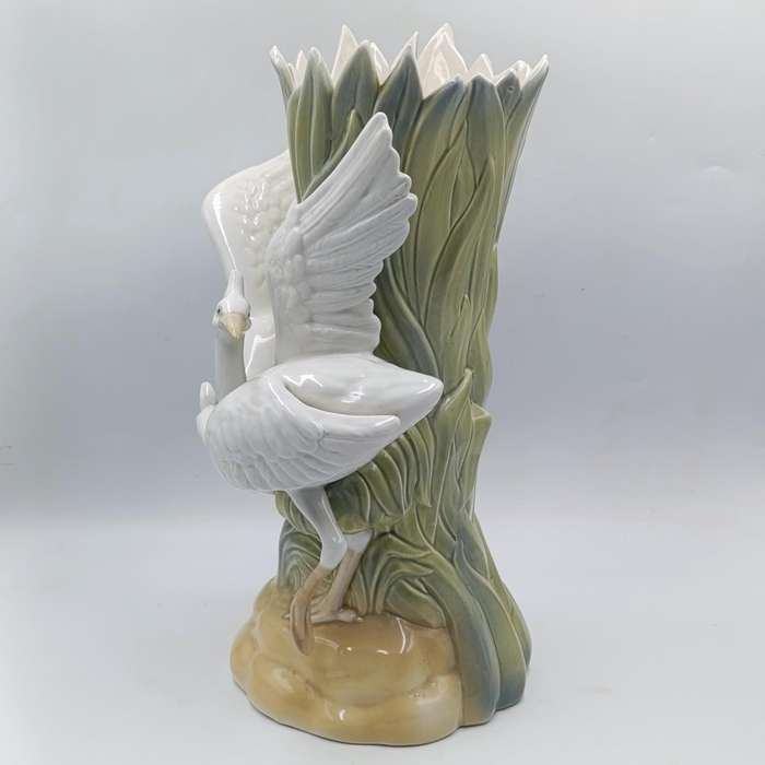 Vintage Miquel Requena White Herons porcelain vase