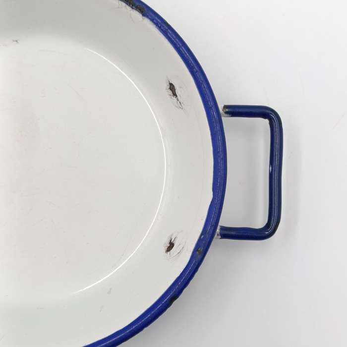 Vintage Kockums Sweden 12cm enamel dish