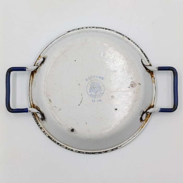 Vintage Kockums Sweden 12cm enamel dish
